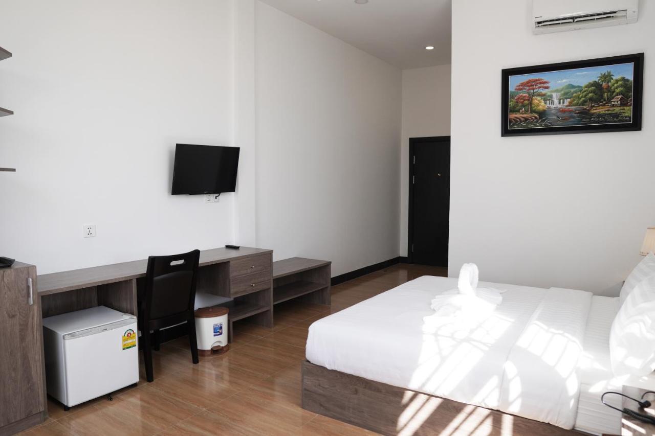 Apple Hotel Three - Near Pnh Airport Πνομ Πενχ Εξωτερικό φωτογραφία