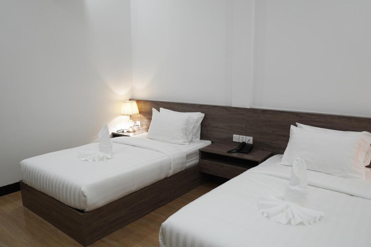 Apple Hotel Three - Near Pnh Airport Πνομ Πενχ Εξωτερικό φωτογραφία