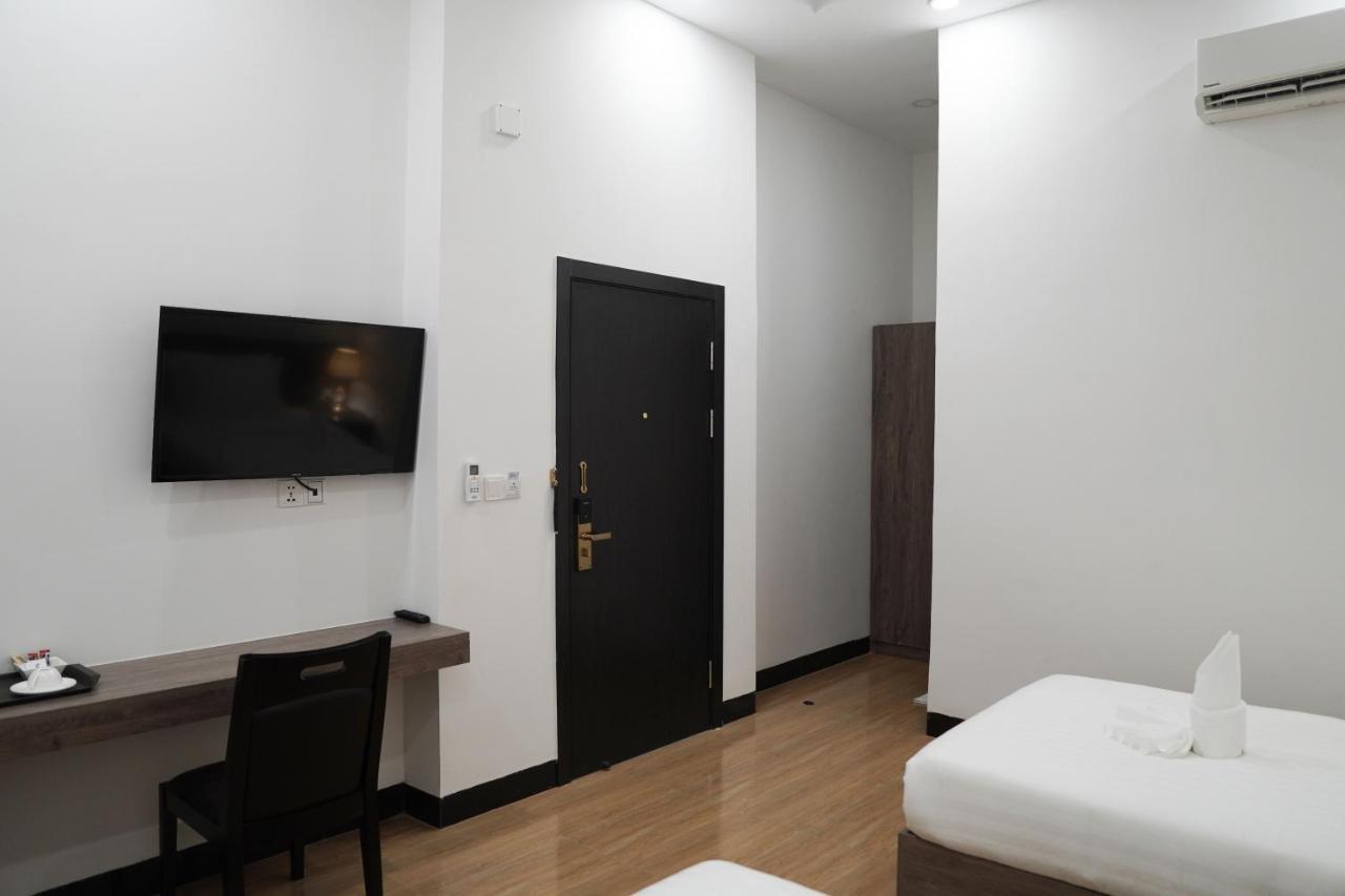 Apple Hotel Three - Near Pnh Airport Πνομ Πενχ Εξωτερικό φωτογραφία